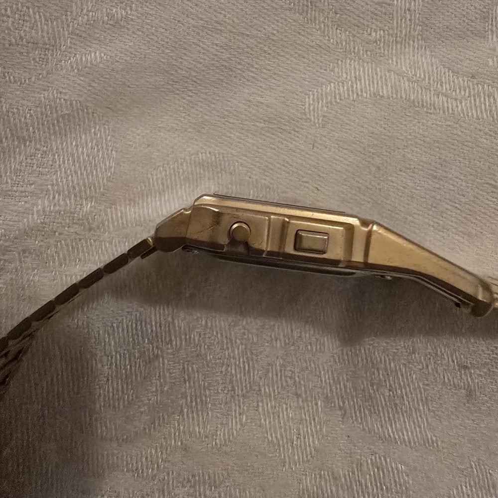 Casio Vintage Calculator Digital Watch - Picture 8 of 8
